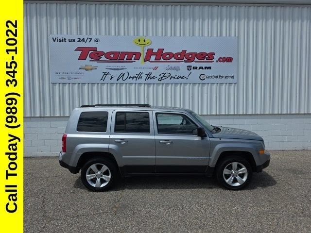 2014 Jeep Patriot Latitude in Silver — front three-quarter view