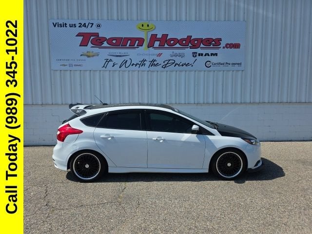 2014 Ford Focus ST in White — front three-quarter view